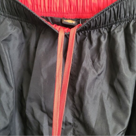 Manchester United Track Pants Men's Sz L Black Red Logo Patch Warm Up Soccer - Picture 8 of 11